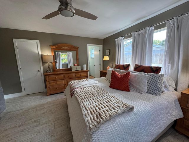 423 Beacon Street, Tequesta, FL 33469