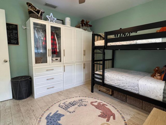 423 Beacon Street, Tequesta, FL 33469