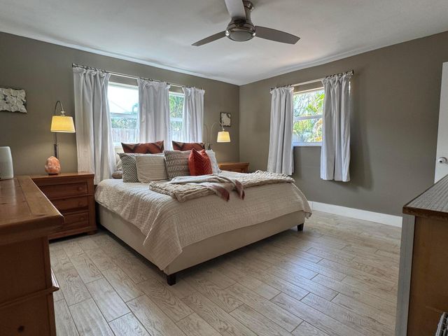 423 Beacon Street, Tequesta, FL 33469