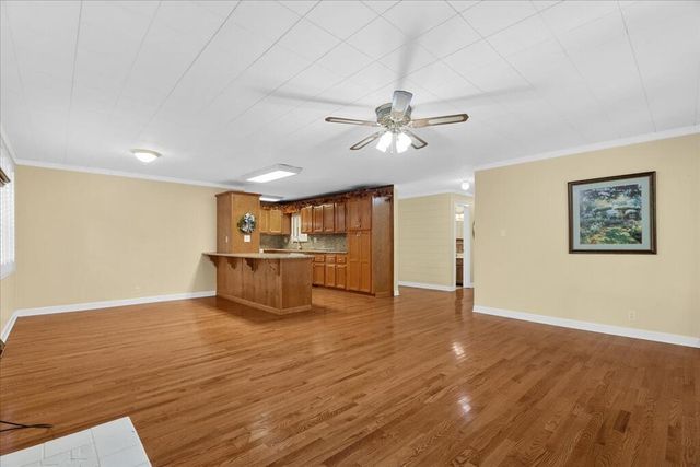 235 Cedar St, Chatsworth, GA 30705