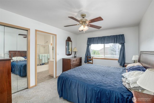 1550 13th Court, Fox Island, WA 98333