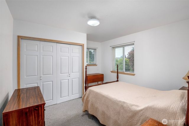1550 13th Court, Fox Island, WA 98333