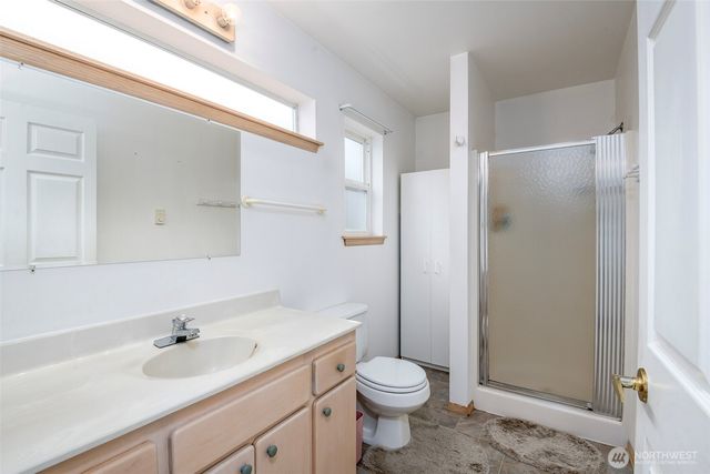 1550 13th Court, Fox Island, WA 98333
