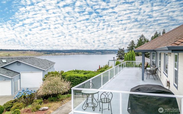 1550 13th Court, Fox Island, WA 98333