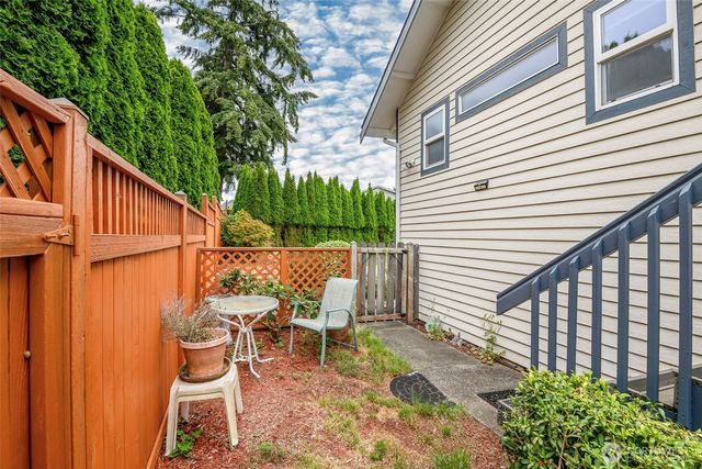 1550 13th Court, Fox Island, WA 98333