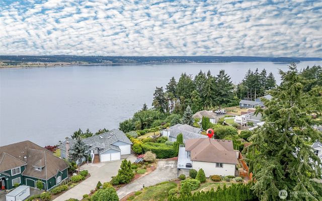 1550 13th Court, Fox Island, WA 98333