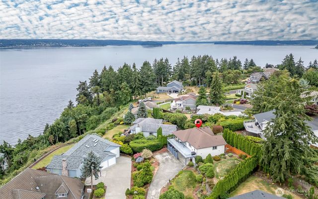 1550 13th Court, Fox Island, WA 98333