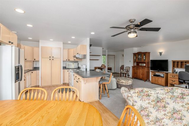 1550 13th Court, Fox Island, WA 98333