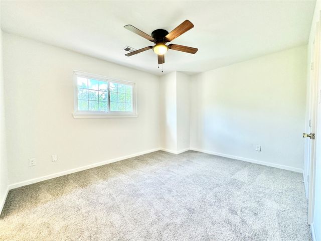 7914 Oakington Drive, Houston, TX 77071