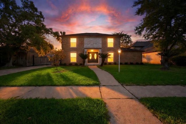 7914 Oakington Drive, Houston, TX 77071