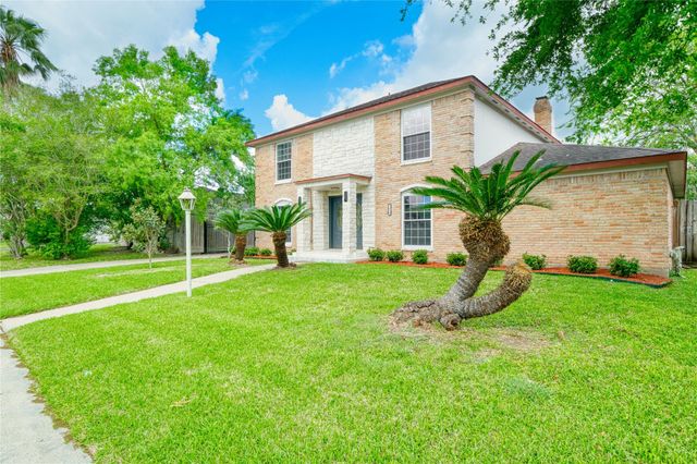 7914 Oakington Drive, Houston, TX 77071