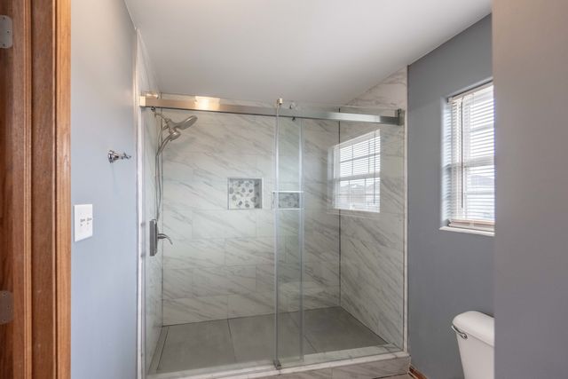 800 Maplewood Drive, Minooka, IL 60447