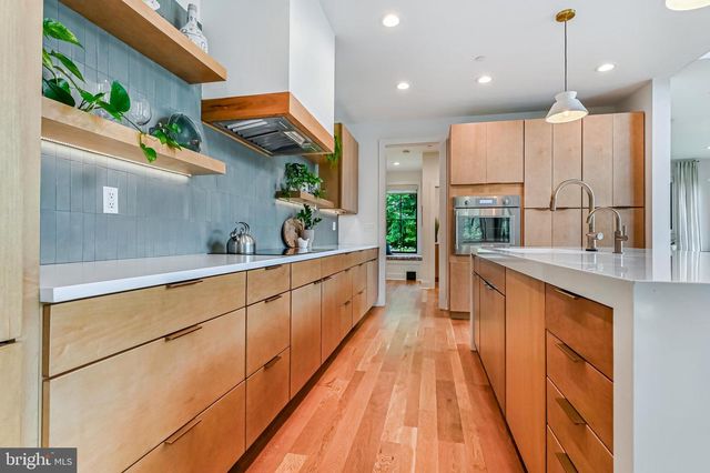 188 SOUTHDOWN RD, Edgewater, MD 21037