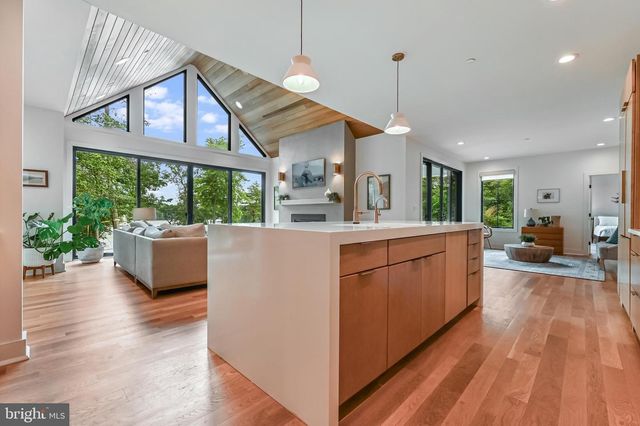 188 SOUTHDOWN RD, Edgewater, MD 21037