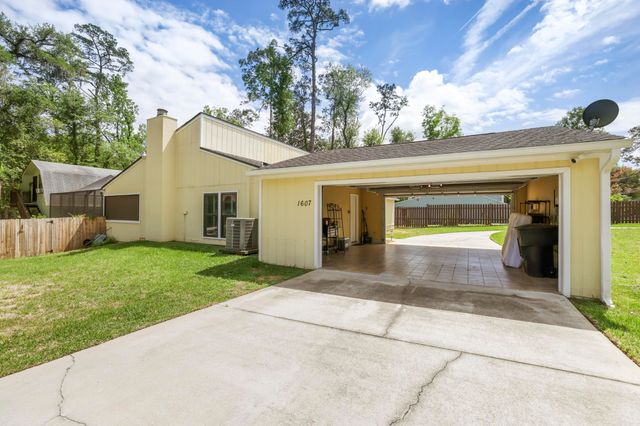 1607 Seminole Drive, Tallahassee, FL 32301