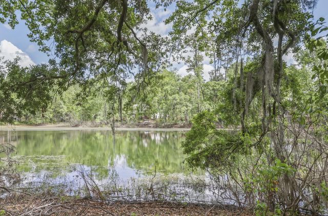 1607 Seminole Drive, Tallahassee, FL 32301