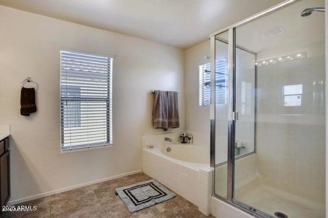 12039 W LEATHER Lane, Peoria, AZ 85383