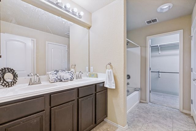 7223 SUMMER WAY, San Antonio, TX 78240