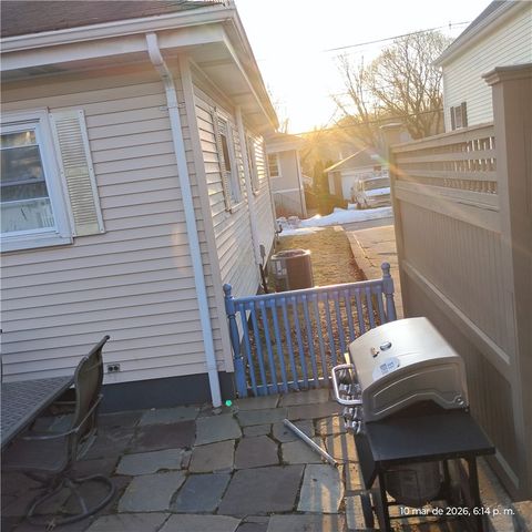 197 Enfield Avenue, Providence, RI 02908