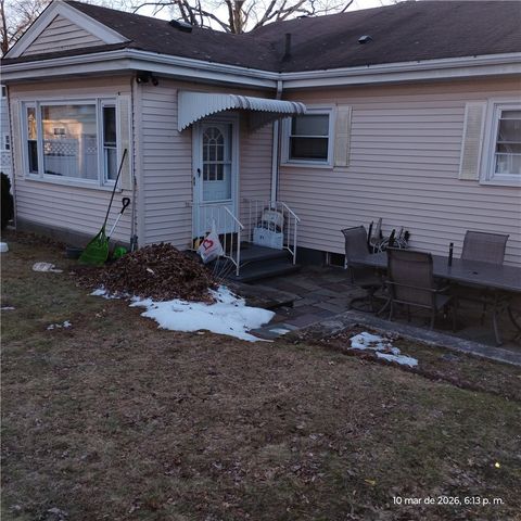 197 Enfield Avenue, Providence, RI 02908