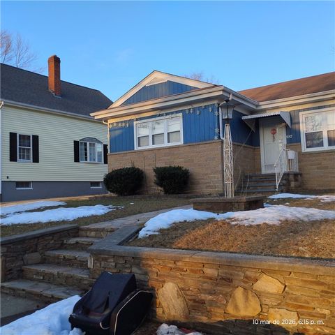 197 Enfield Avenue, Providence, RI 02908