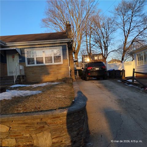 197 Enfield Avenue, Providence, RI 02908