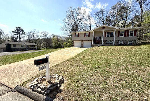2530 Allegheny Drive, Chattanooga, TN 37421