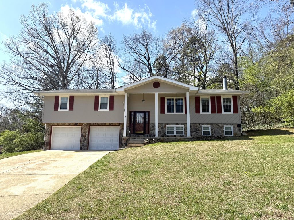 2530 Allegheny Drive, Chattanooga, TN 37421