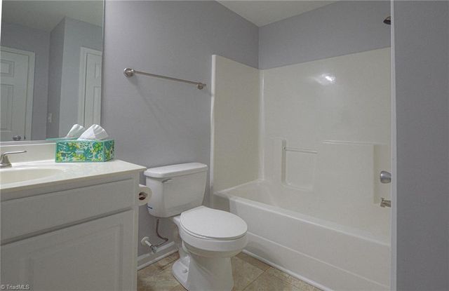 3109 Hyde Place Circle, Winston-salem, NC 27103