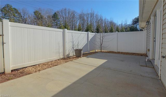 3109 Hyde Place Circle, Winston-salem, NC 27103