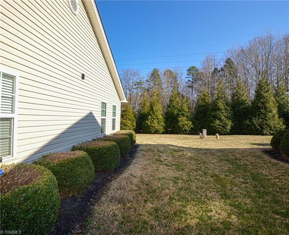 3109 Hyde Place Circle, Winston-salem, NC 27103