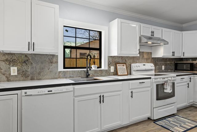 119 E Highland Ave, Longview, TX 75602