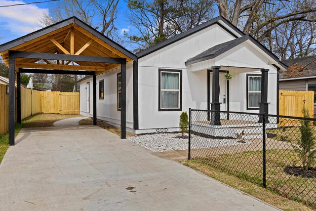 119 E Highland Ave, Longview, TX 75602