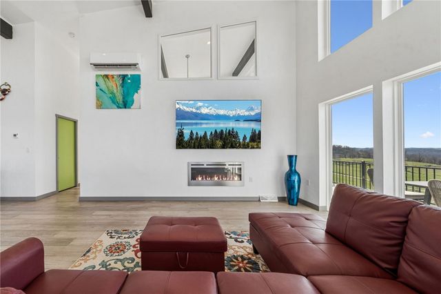 1029 Hoffman Rd, South Huntingdon, PA 15479