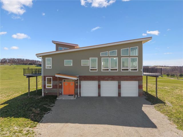 1029 Hoffman Rd, South Huntingdon, PA 15479