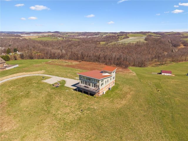 1029 Hoffman Rd, South Huntingdon, PA 15479