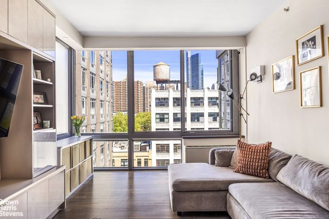 225 W 60th St Apt 9C, New York City, NY 10023