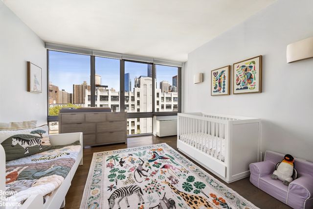 225 W 60th St Apt 9C, New York City, NY 10023