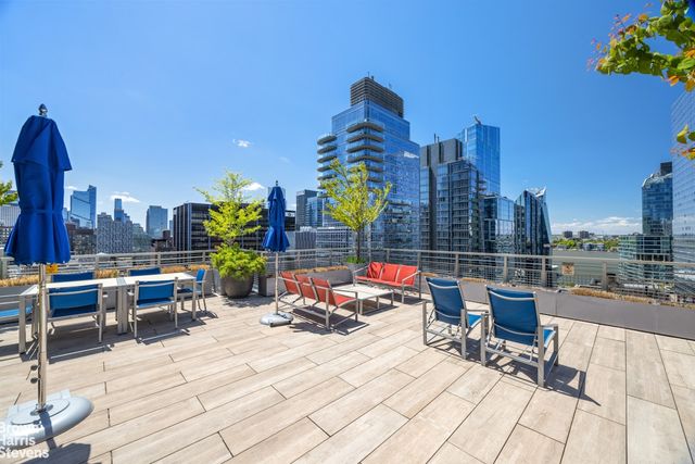 225 W 60th St Apt 9C, New York City, NY 10023
