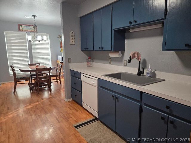 15 Ridgeway Lane, Eufaula, OK 74432