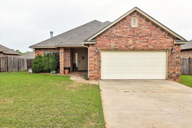 1824 NE 32nd Street, Moore, OK 73160