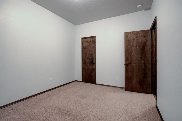 1824 NE 32nd Street, Moore, OK 73160
