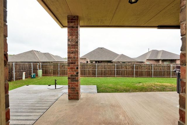1824 NE 32nd Street, Moore, OK 73160
