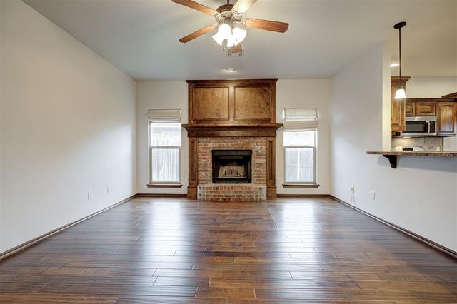 1824 NE 32nd Street, Moore, OK 73160
