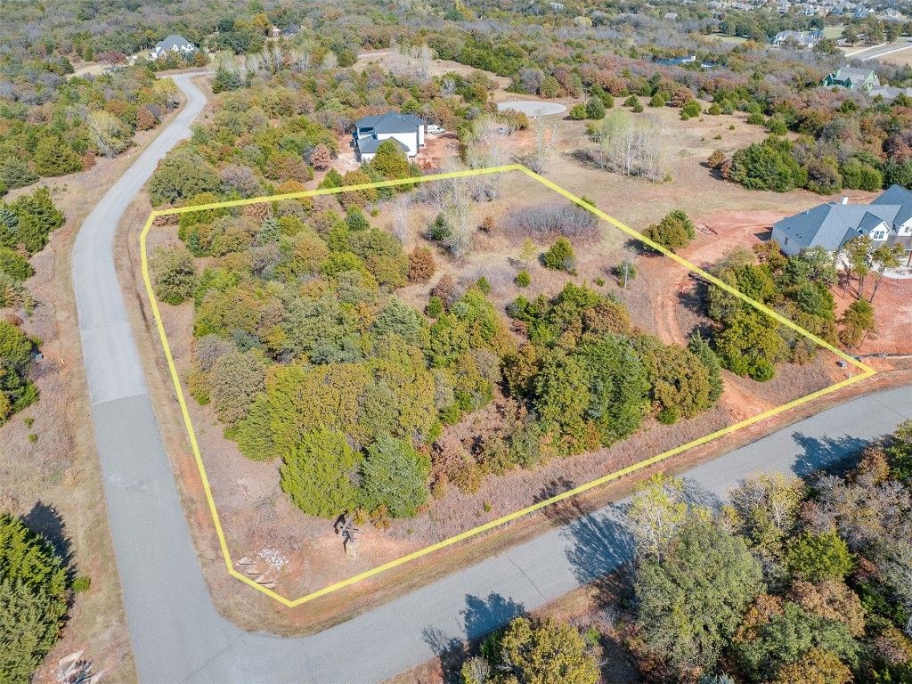 6709 Cave Creek Point, Edmond, OK 73034