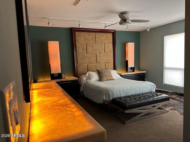 110 W VICTORIA Square, Phoenix, AZ 85013