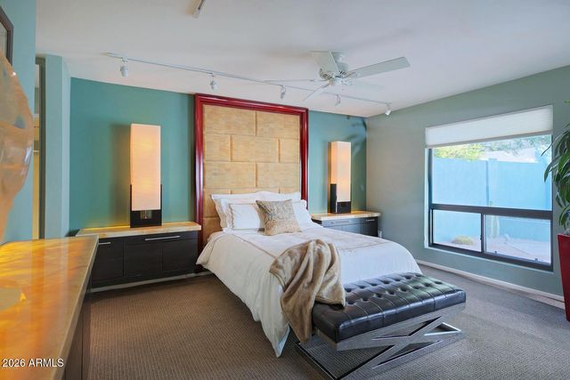 110 W VICTORIA Square, Phoenix, AZ 85013