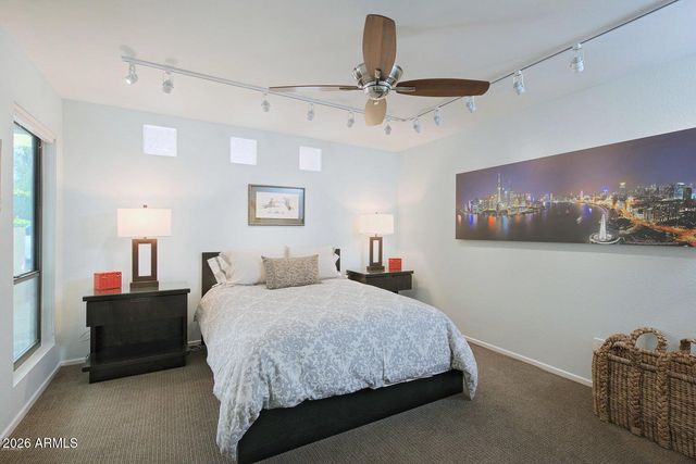 110 W VICTORIA Square, Phoenix, AZ 85013