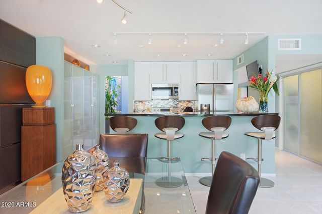 110 W VICTORIA Square, Phoenix, AZ 85013