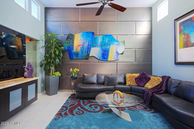 110 W VICTORIA Square, Phoenix, AZ 85013